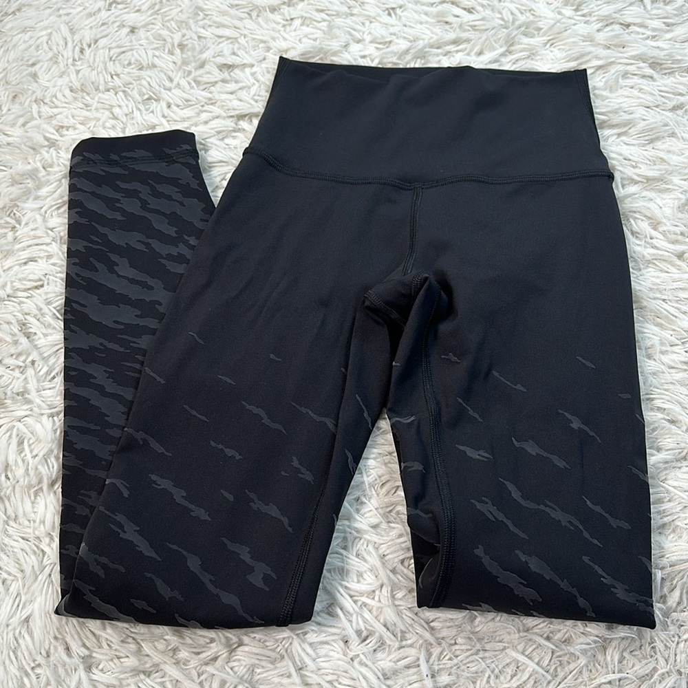 Lululemon Wunder Under Special Edition Leggings Lunar New Year Black Tiger